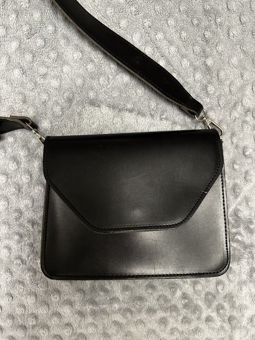 черная базовая сумка