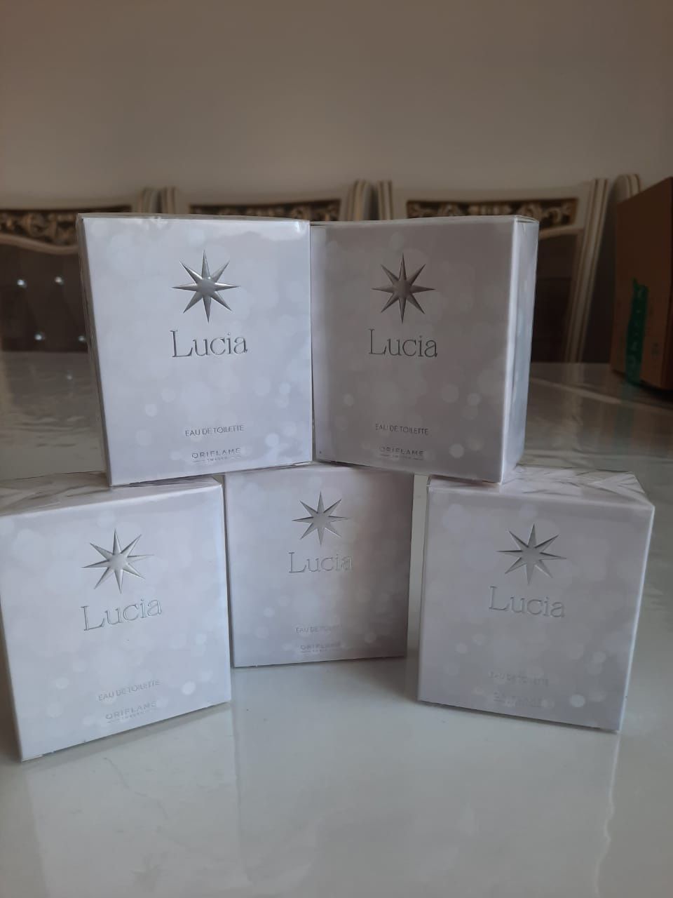 Lucia от орифлейм за 8500тг