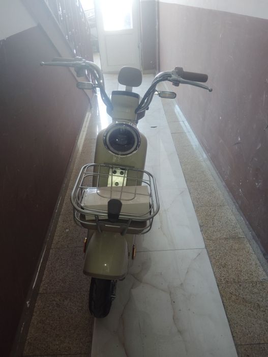 Scuter electric  25