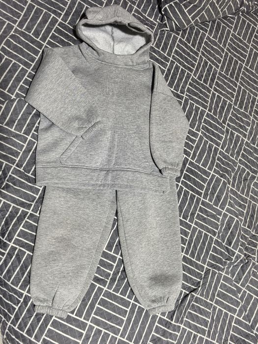 Спортивный костюм для девочки