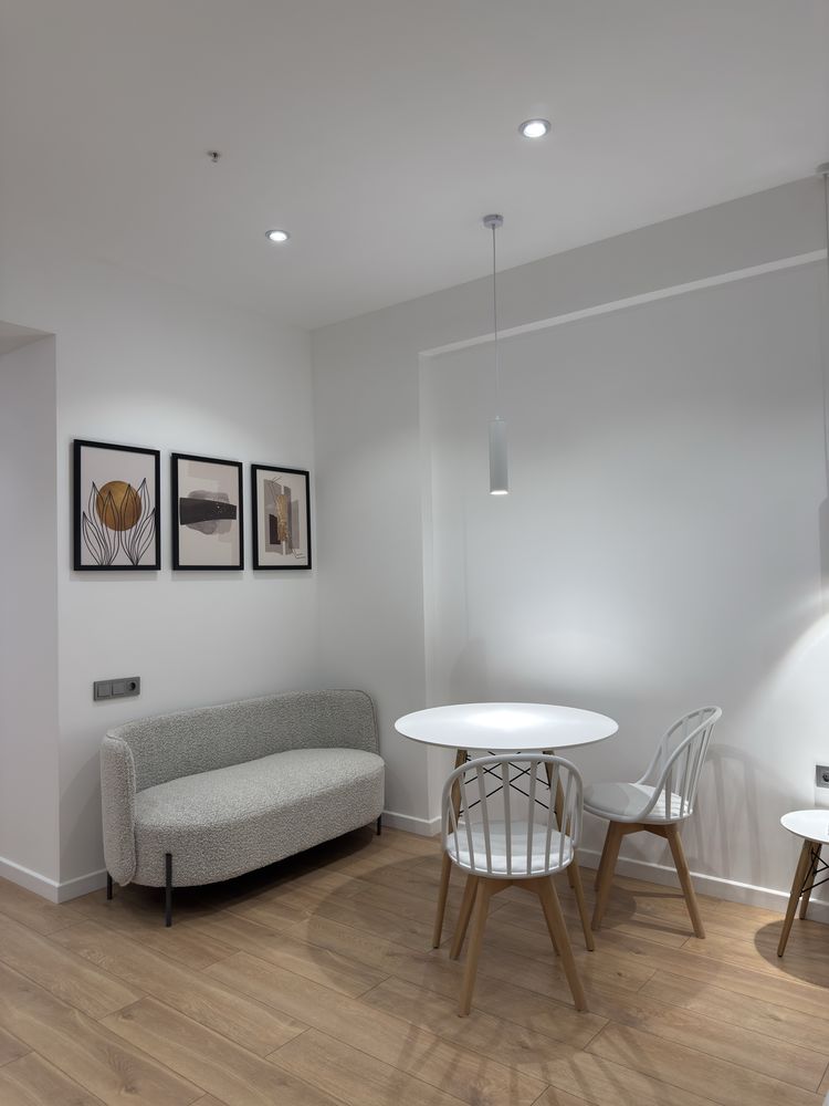 For Rent: Studio Apartment in U-Tower, Druzhba Narodov