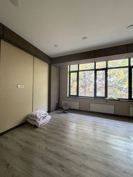 Сдаётся нежилое помещение 2 этаж,200 кв.м Узбефильм