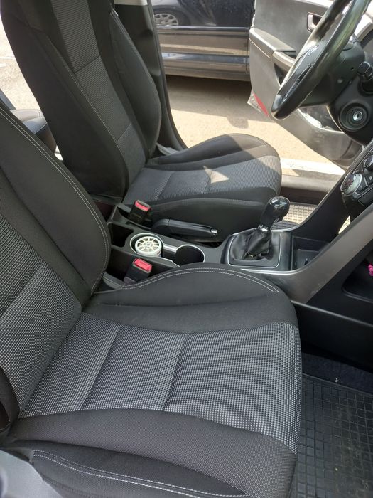 Vând Hyundai i30