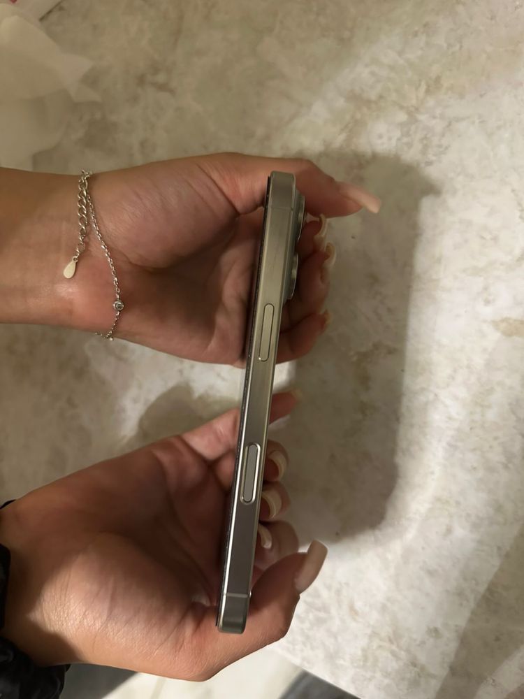 iPhone 16pro 256гб в идеале