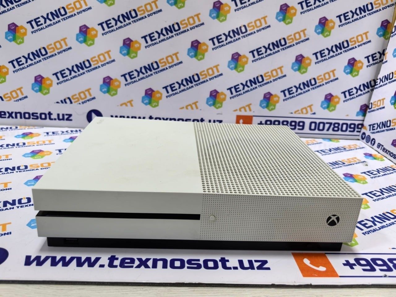 Продается XBOX ONE S