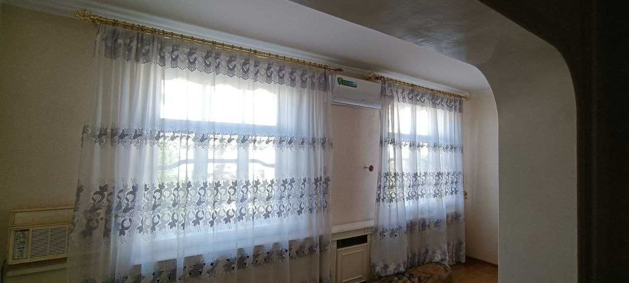 Qorasu 6 uy sotiladi 5 xonali