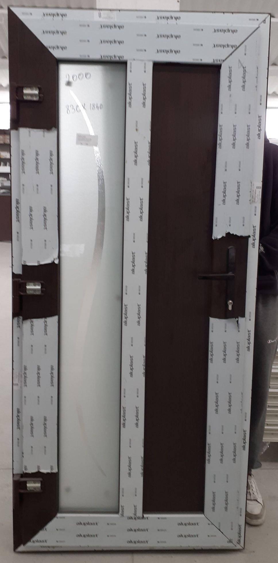 Ușă pvc  culoare wenghe