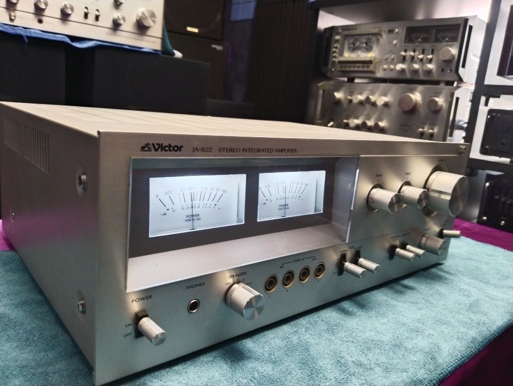 JVC/VICTOR JA-S22 стерео усилитель