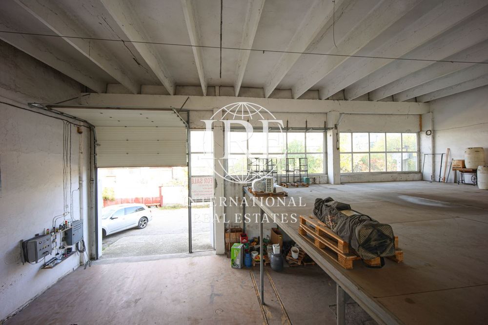 Склад в Добрич-Промишлена зона - Север площ 365 цена 184000