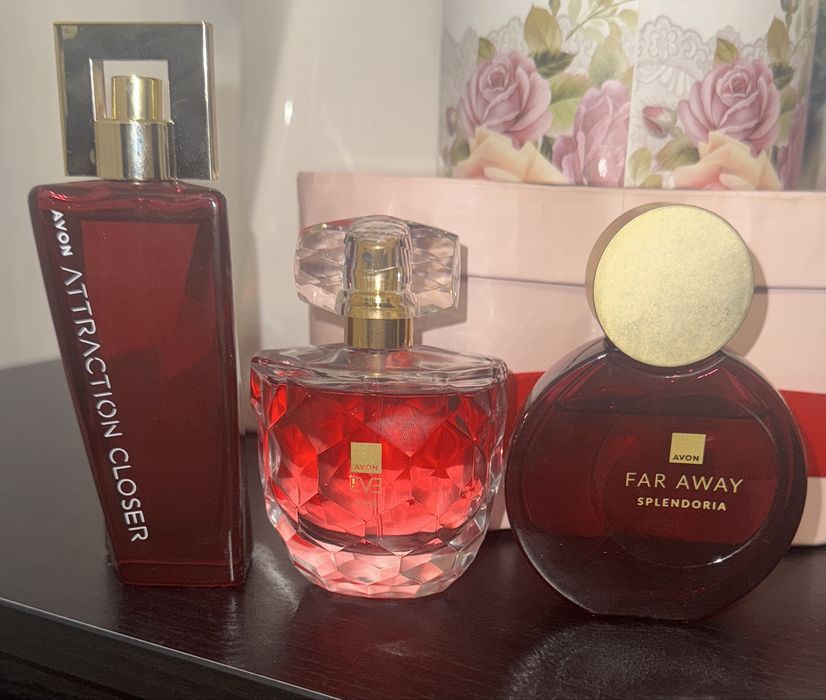 LOT 3 parfumuri avon