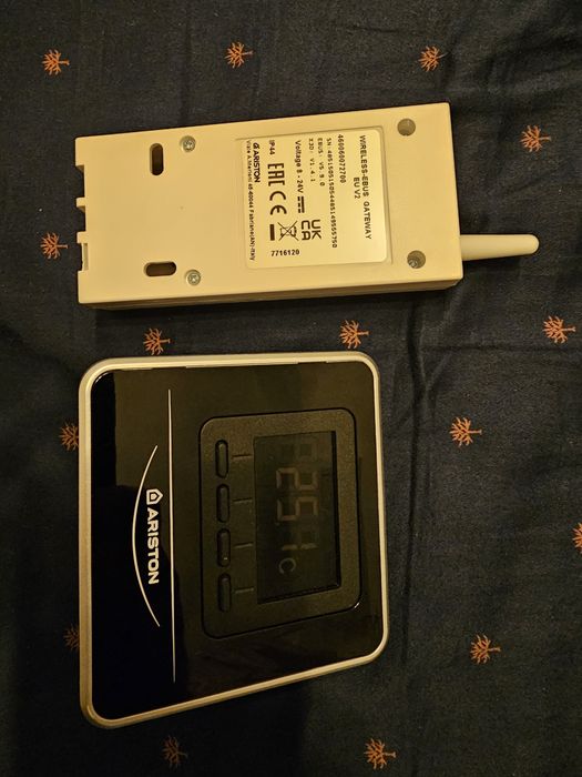 Termostat wireless Ariston Cube RF si reciever