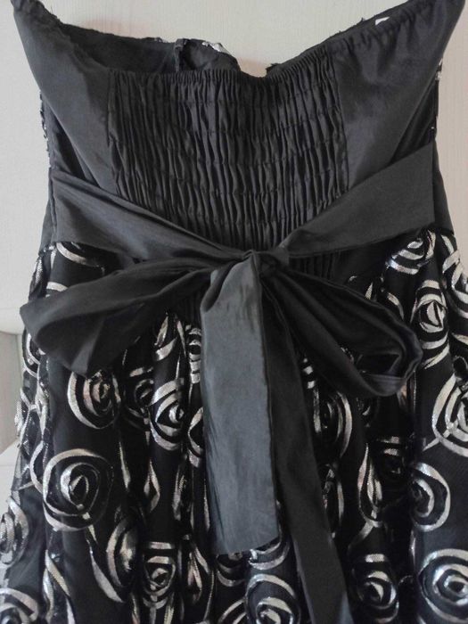 Официална дамска рокля  44 L на бутик ФИНЕС -Асеновград