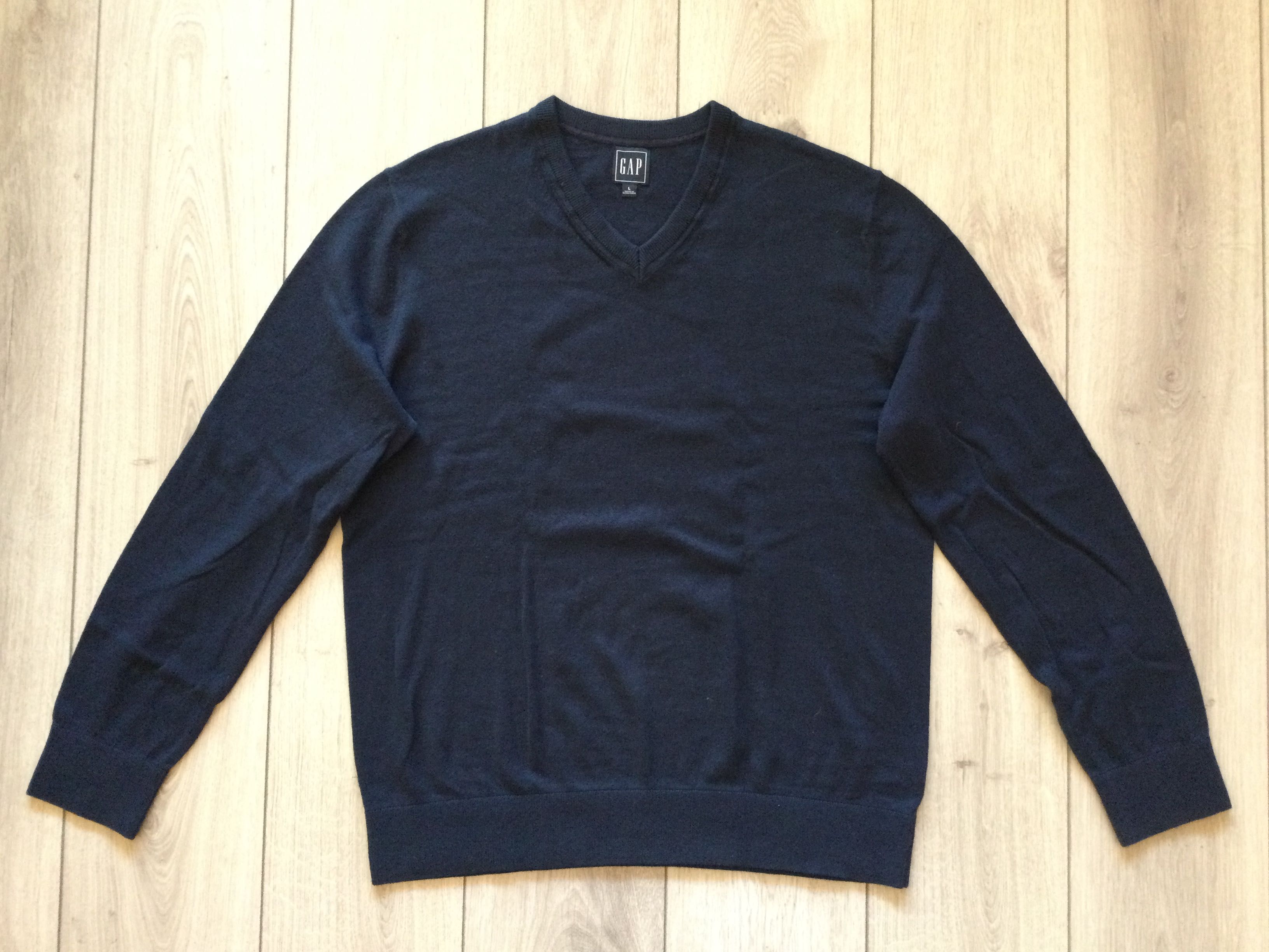 НОВ оригинален тъмно син шпиц памучен пуловер GAP размер L от САЩ