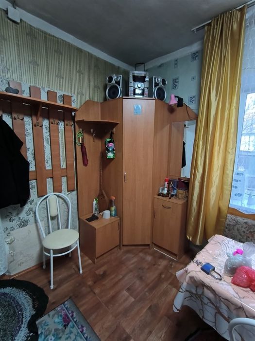 Продам угловую прихожую