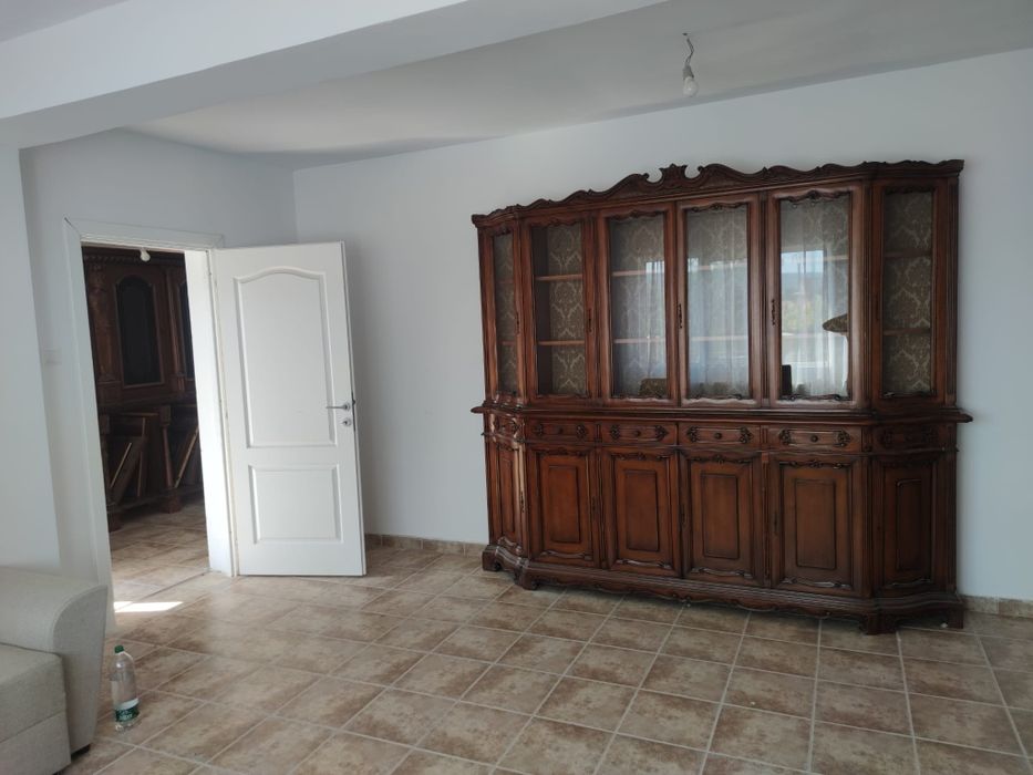 Casa de închiriat pentru business/locuit