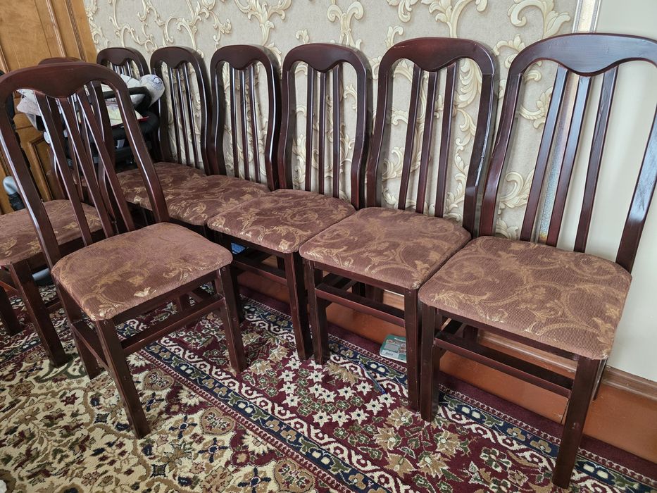Стулья, стулдар.