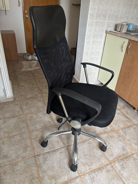 Scaun de birou perfect functional