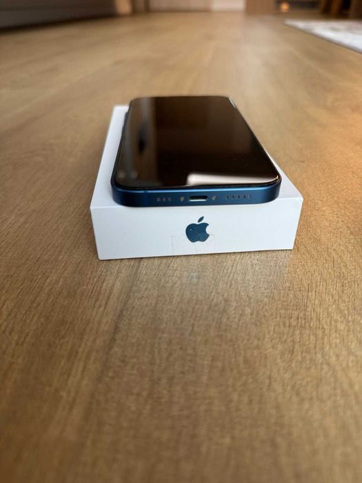 iPhone 13 blue 128 GB в отлично състояние