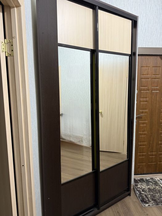 Продам прихожую (угловая)