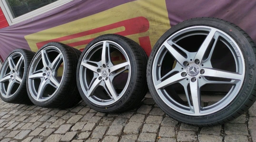 Оригинални джанти Мерцедес АМГ 19и20цола гуми 255 35 19 и 305 25 20