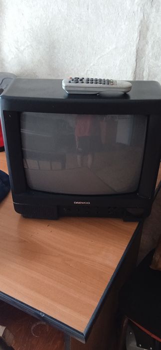 Продам телевизор