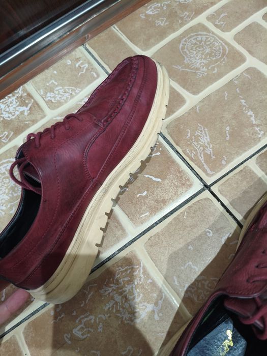 Продается макасины бардовые носили 1 месяц