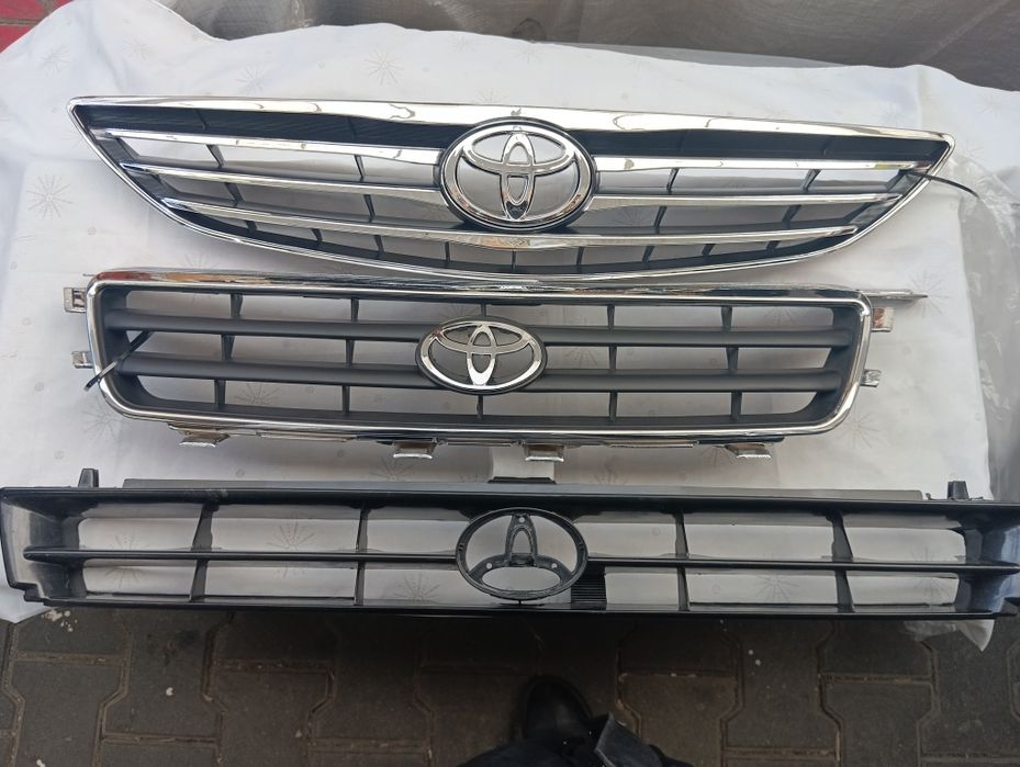 Камри 10; 25 ; 30-35 решетки радиатора