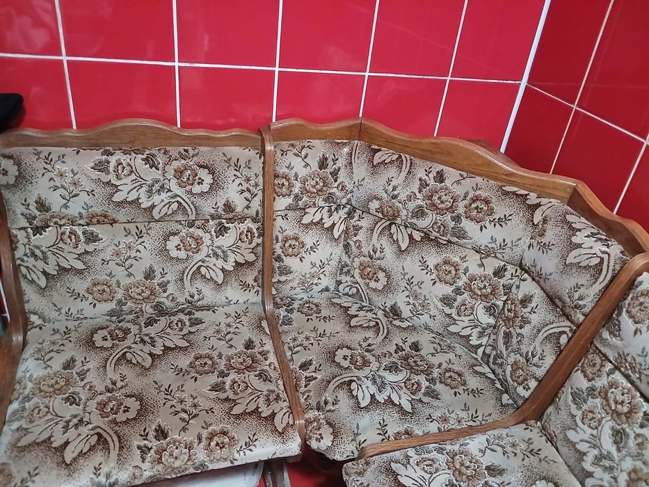 Vând colțar de bucătărie