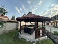 Foisor rustic din lemn