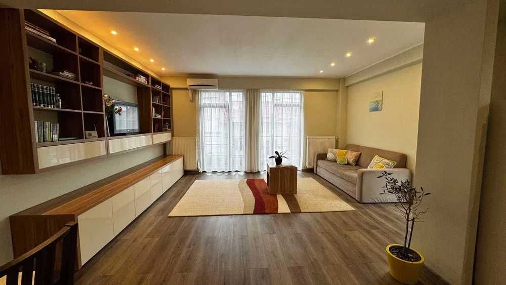 Apartament 2 camere, ultracentral-Podgoria, complet utilat