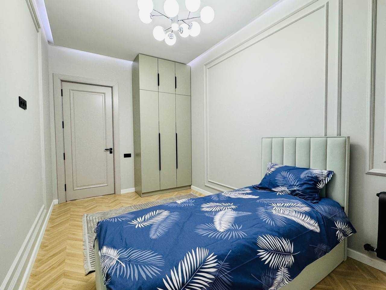 Госпитальный! сдается 3х ком. люкс квартира в центре города! 779*