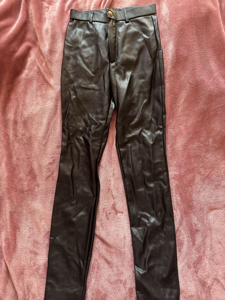 Кожен клин Zara