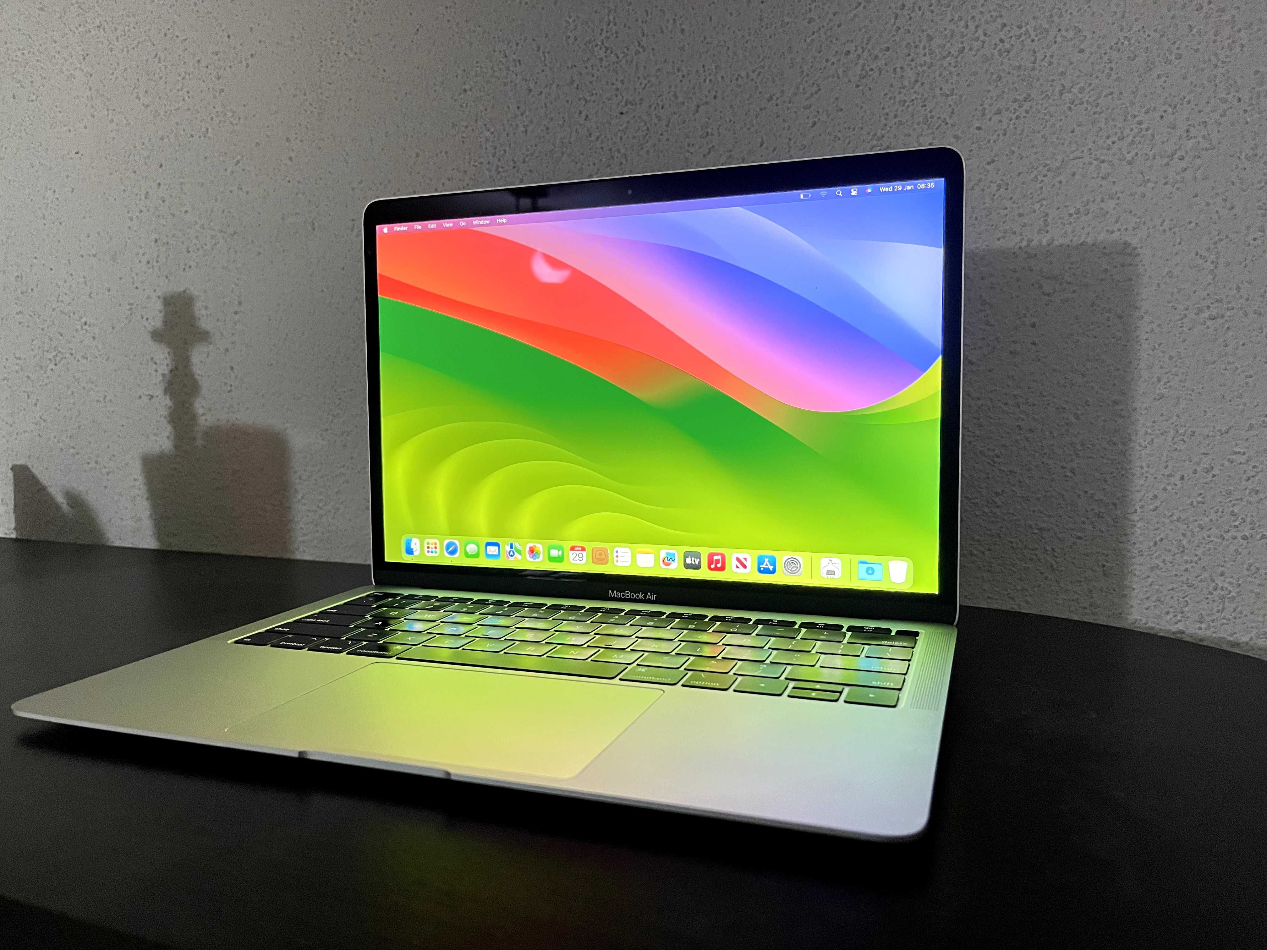 Apple MacBook AIR 13 A1932 i5 3.6Gz 16GB 256GB NVMe True Tone
