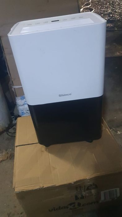 Dezumidificator 300 lei