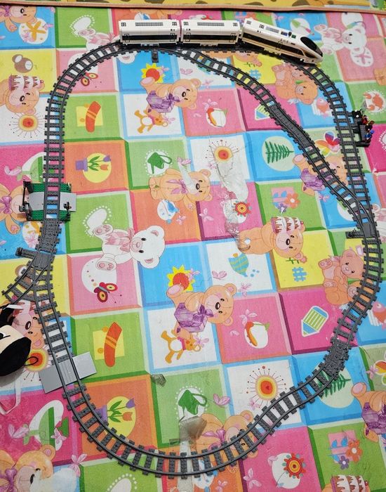 Tren set tip lego