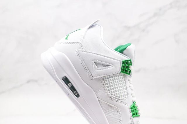 AIR Jordan 4 Green METALLIC Нов модел