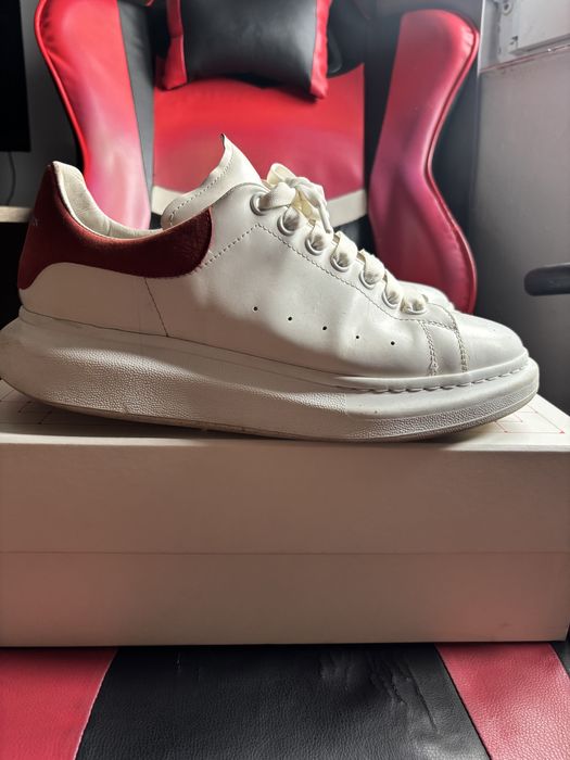 alexander mcqueen alb cu rosu