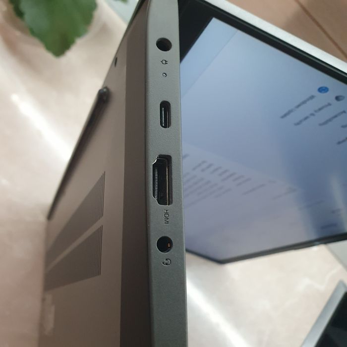 REDUCERE Lenovo Ideapad 5 intel i5 generatia 10