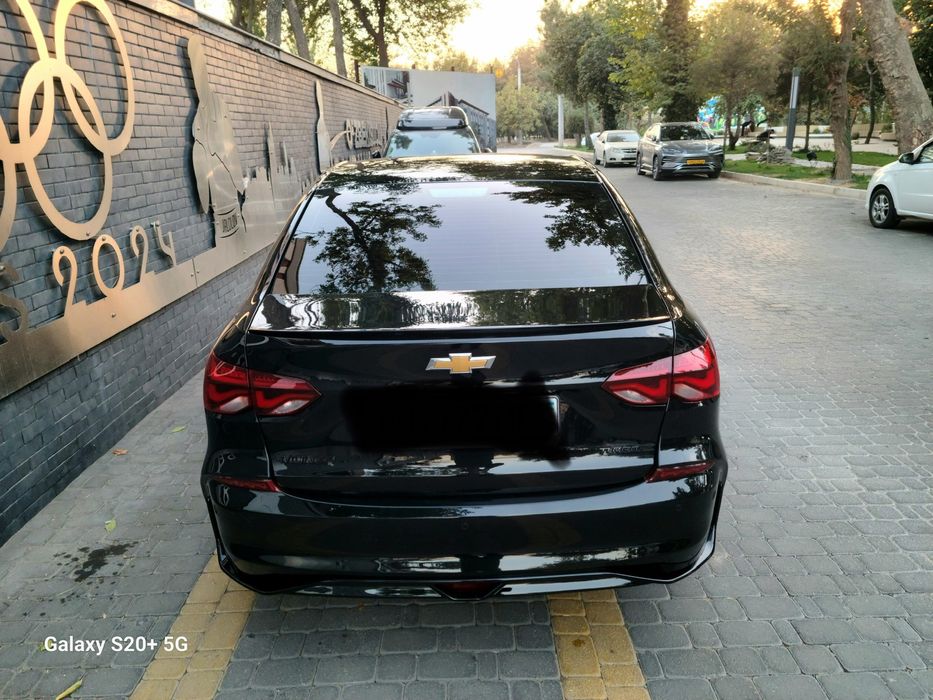 Sotiladi Monza 1,3 turbina gaz propan 2023 yil probek 57000 km