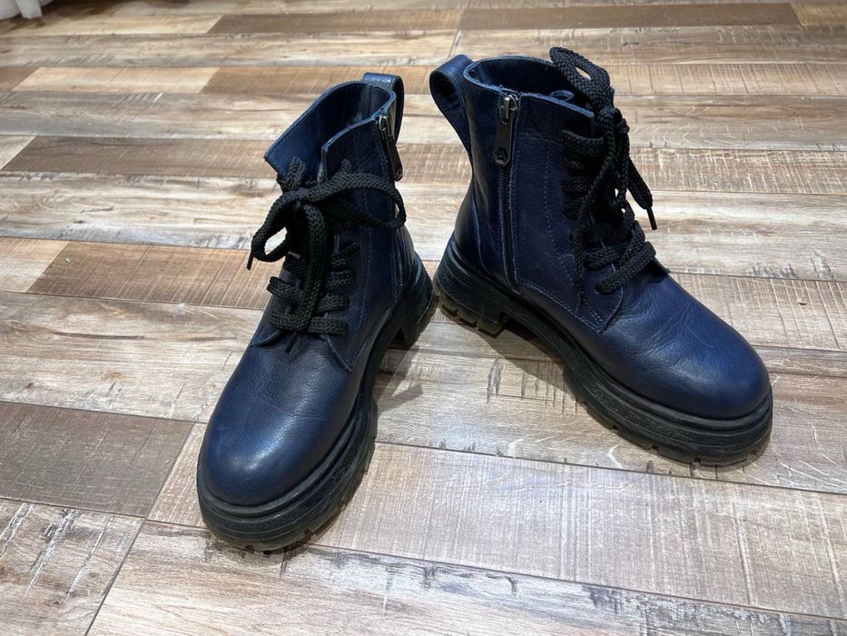 Ботинки утпленные из натуральной кожи, с мехом, толстая подошва