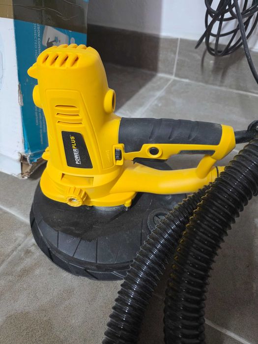 Slefuitor glet tavan, pereti, rigips cu aspirare praf POwerplus