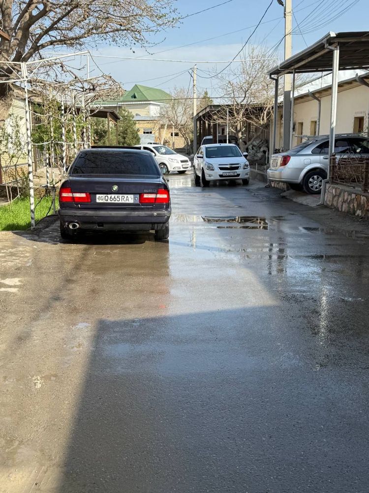 BMW Sotiladi E34 M520