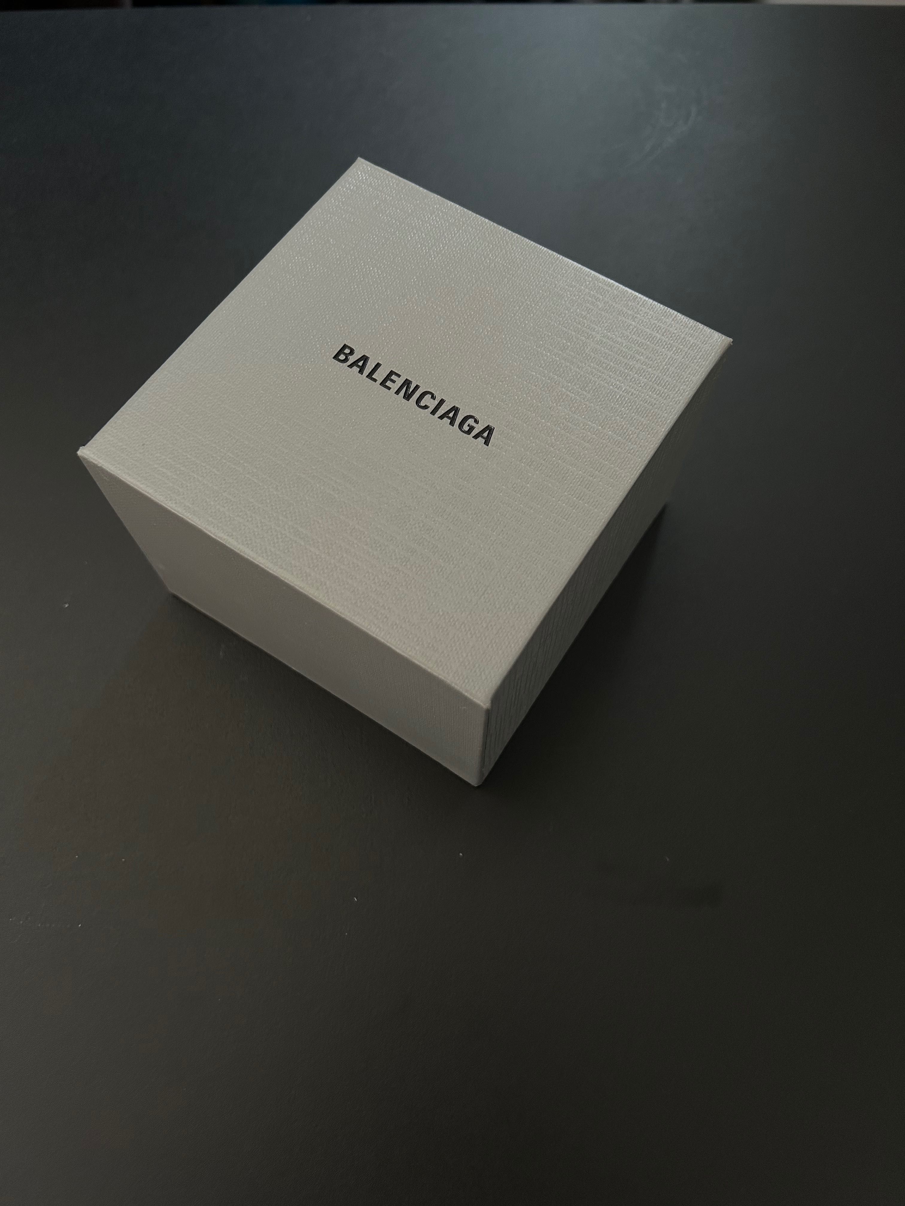 Обеци Balenciaga B-chain xs