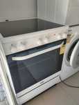 Свободностояща фурна VOSS ELECTROLUX  широка 60 см