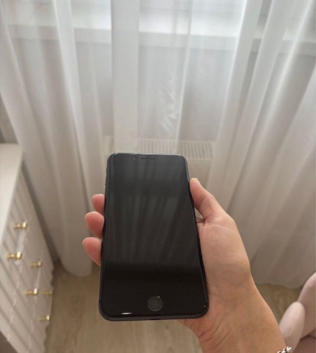 Iphone 8 plus 64 гига