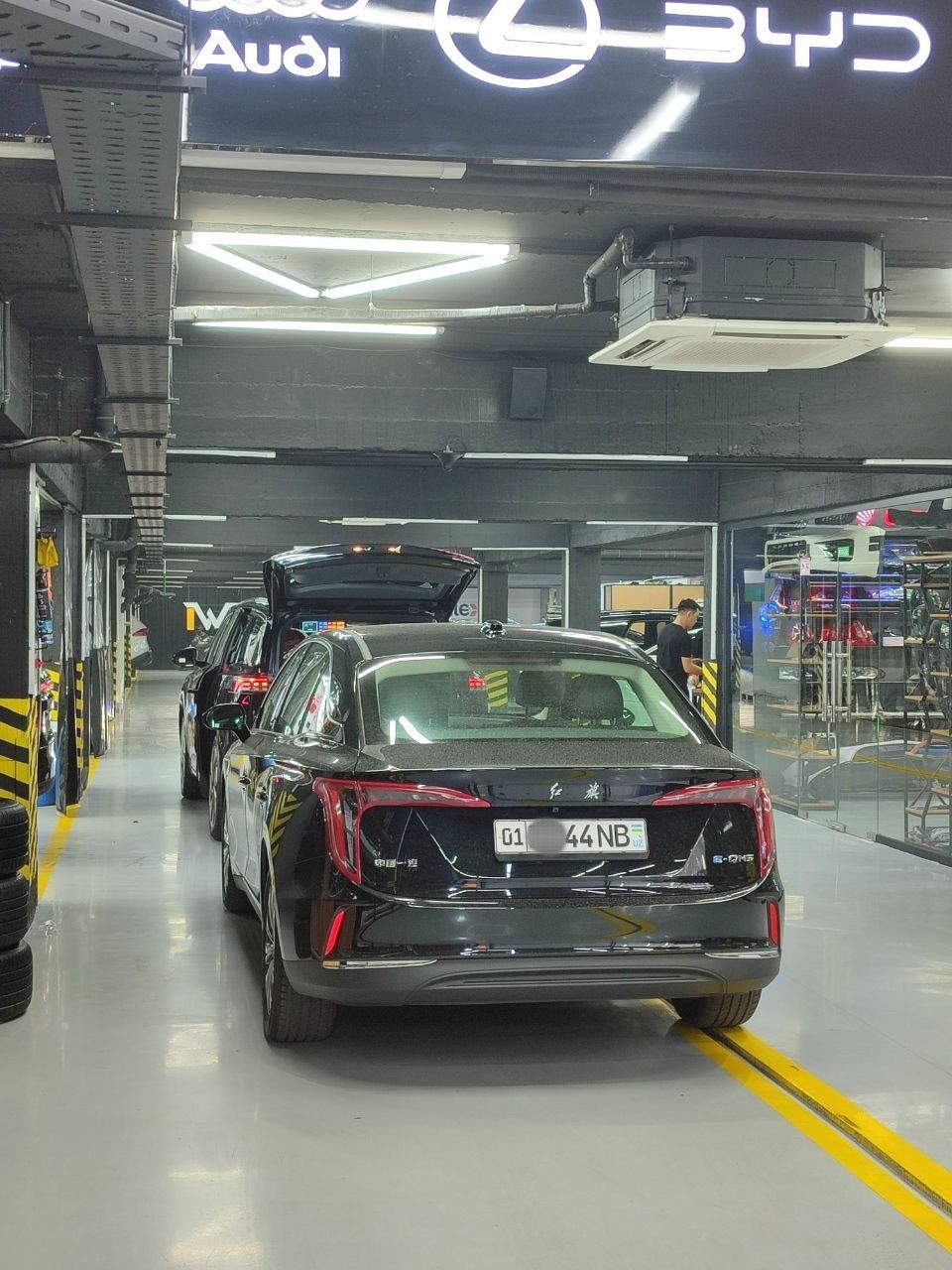 Hongqi eqm 5 2024