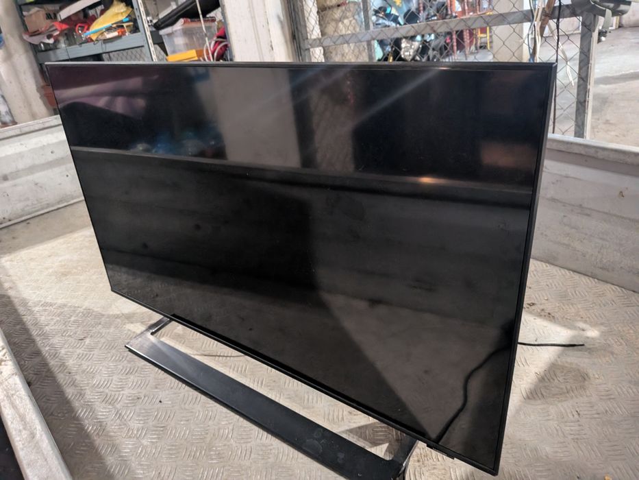 Samsung 43 inch.