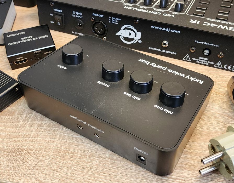 lot electronice (mic, net, keyboard etc)