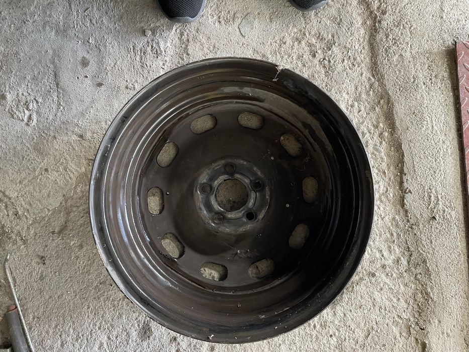 Vând 4 Geante pentru Golf IV