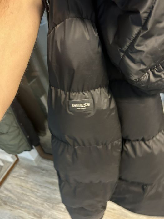 Яке на Gues оргинално